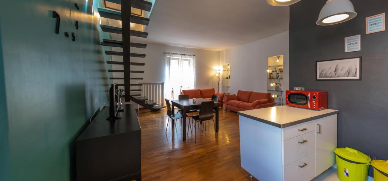 Centro Storico-Dimora Con Terrazza- Wi-Fi E Ac Apartment Asti Luaran gambar