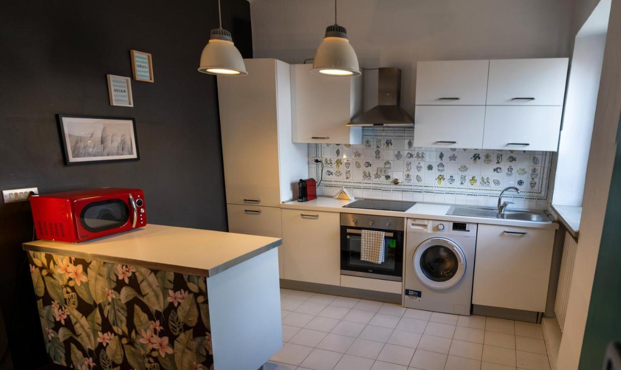 Centro Storico-Dimora Con Terrazza- Wi-Fi E Ac Apartment Asti Luaran gambar