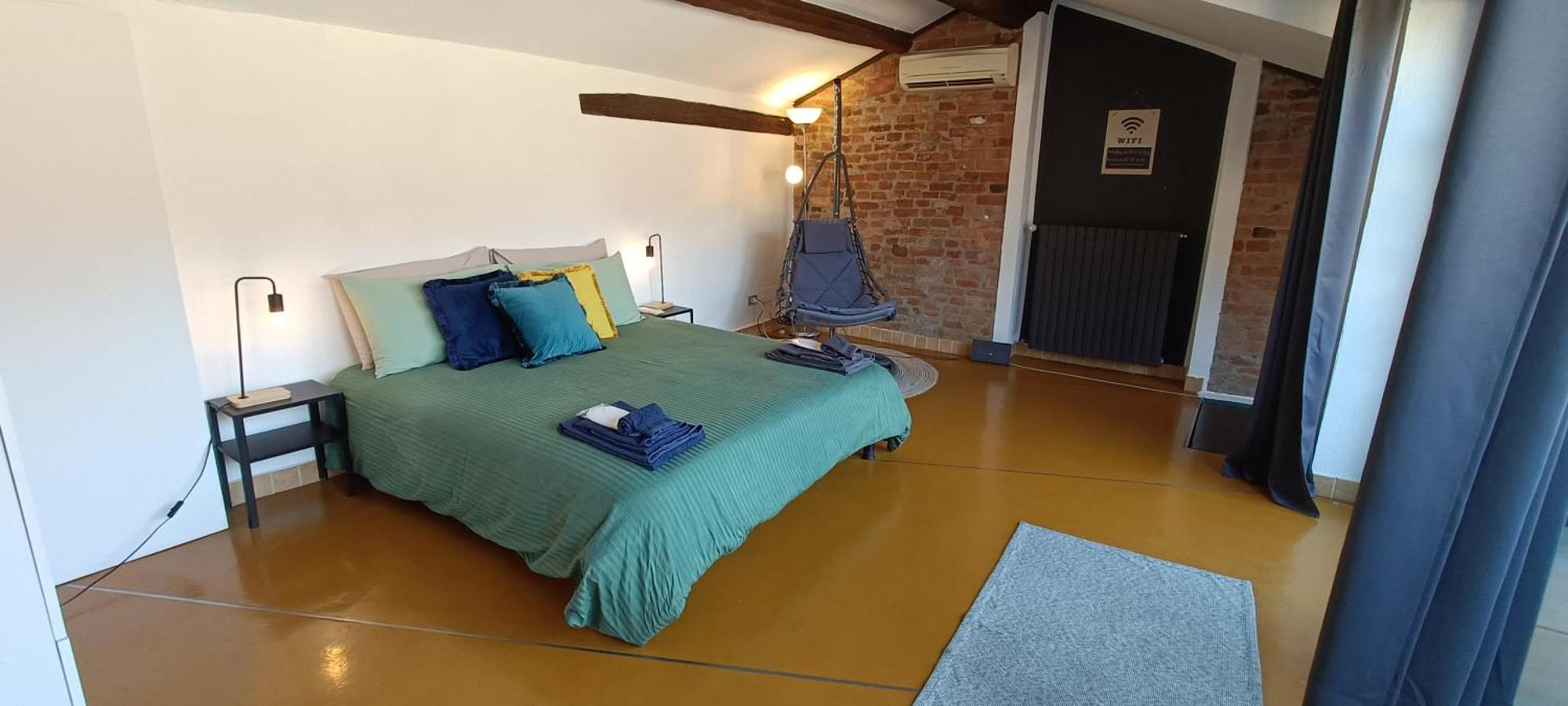 Centro Storico-Dimora Con Terrazza- Wi-Fi E Ac Apartment Asti Luaran gambar