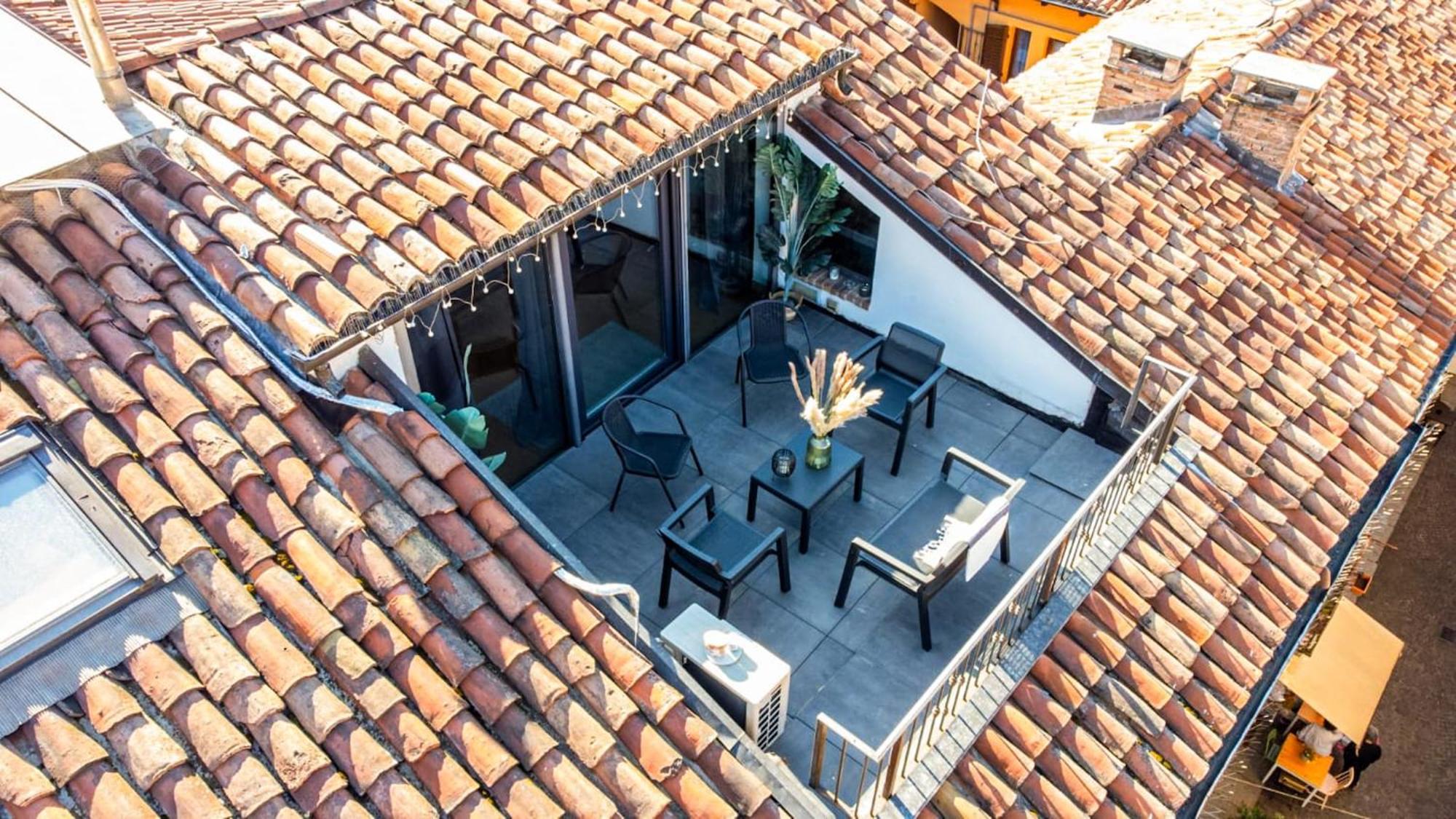 Centro Storico-Dimora Con Terrazza- Wi-Fi E Ac Apartment Asti Luaran gambar